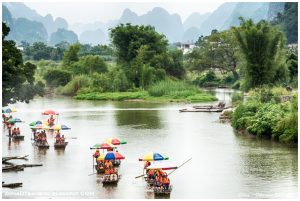 Lee más sobre el artículo Excursion en moto por Yangshuo recorriendo el rio Yulong.